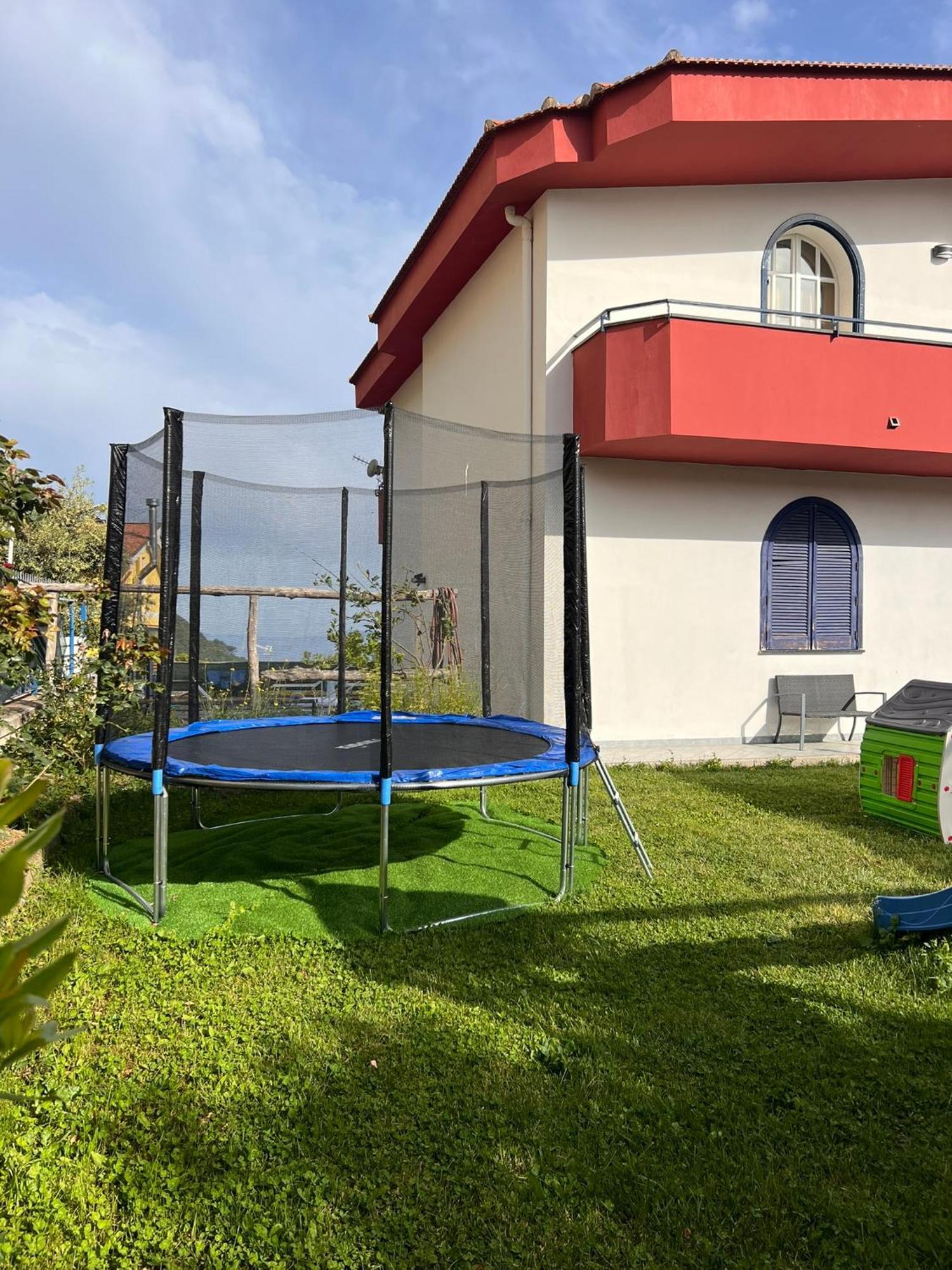 Villa Somma Apartments Pimonte Esterno foto